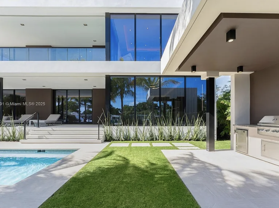 House 3 View 4